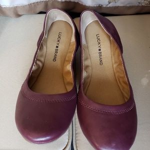 Women's Lucky flats